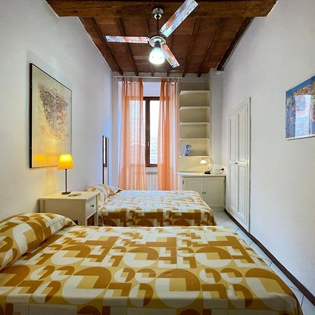 Pantaneto 56 Apartment Siena Exterior photo